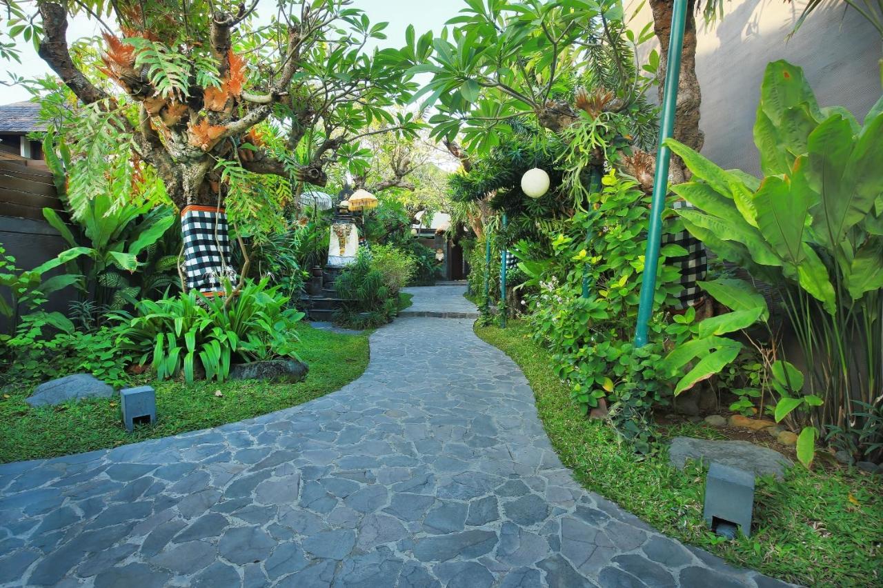 Le Jardin Villas Seminyak Екстериор снимка